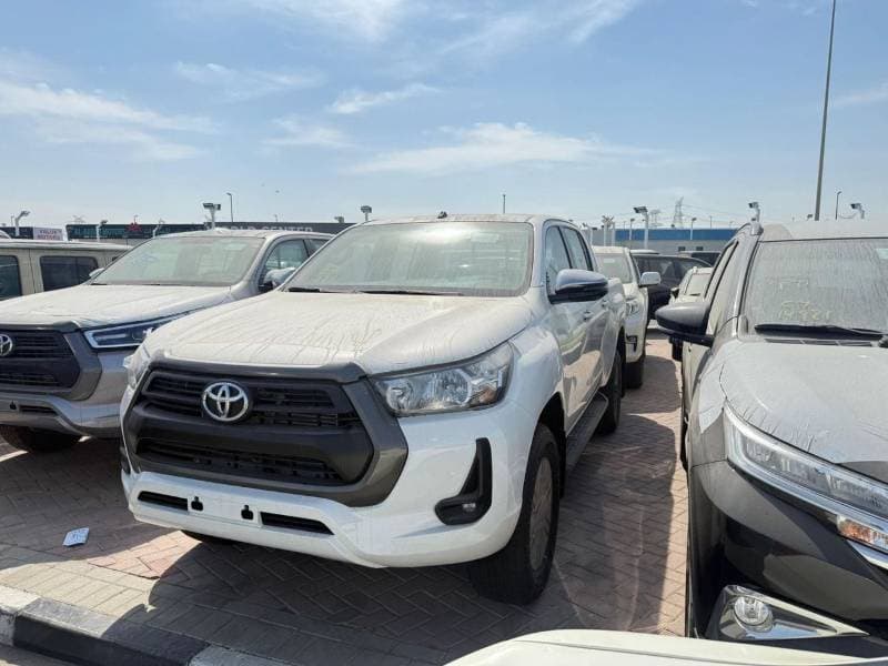 2026 Toyota Hilux thumbnail 2