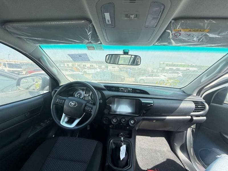 2026 Toyota Hilux thumbnail 5