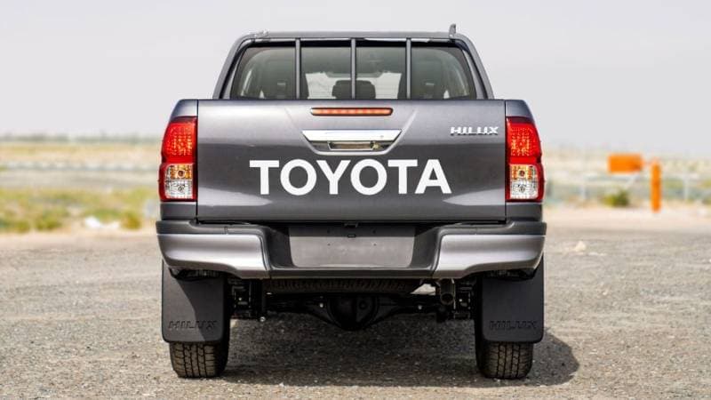2026 Toyota Hilux thumbnail 8