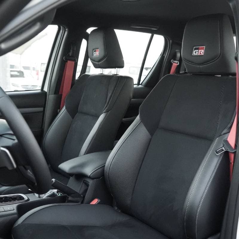 2026 Toyota Hilux GR SPORT thumbnail 8