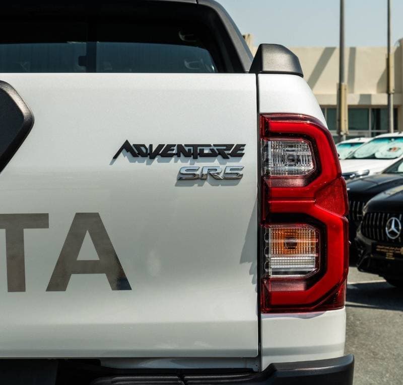 2026 Toyota Hilux ADVENTURE thumbnail 6