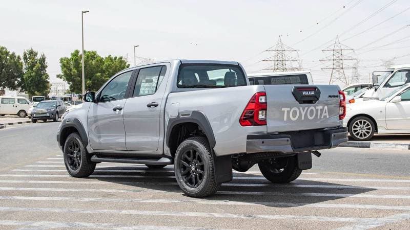 2026 Toyota Hilux ADVENTURE thumbnail 4