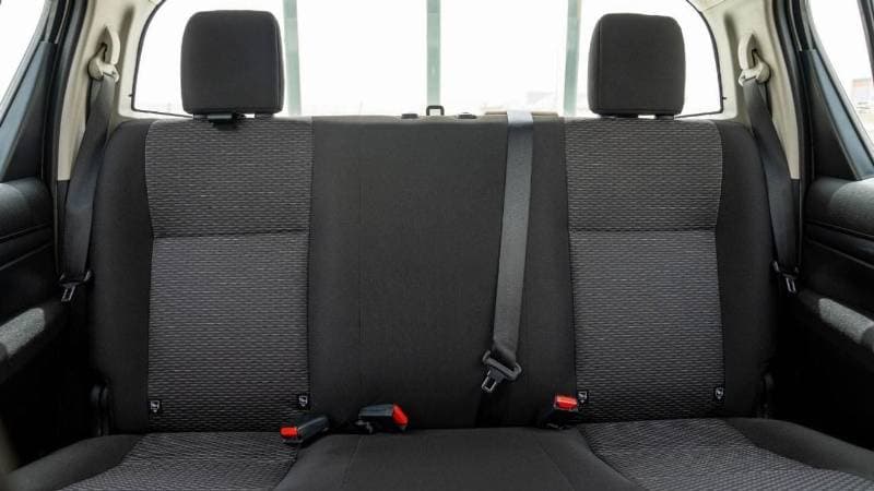 2026 Toyota Hilux GL thumbnail 7