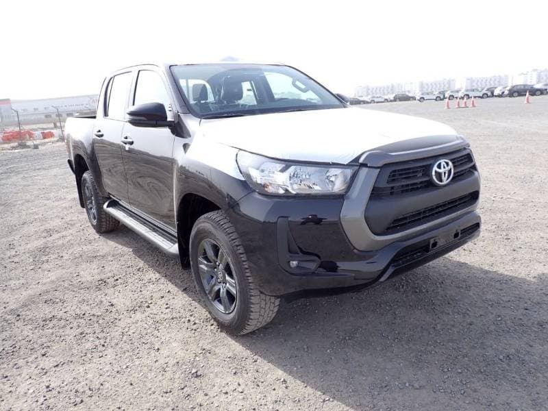 2026 Toyota Hilux GLX thumbnail 3