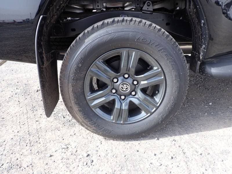 2026 Toyota Hilux GLX thumbnail 5