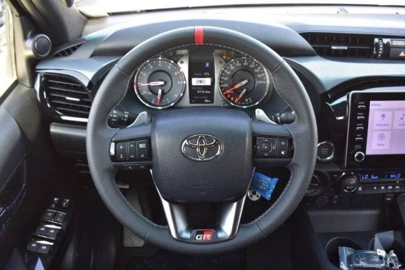 2026 Toyota Hilux GR SPORT thumbnail 8