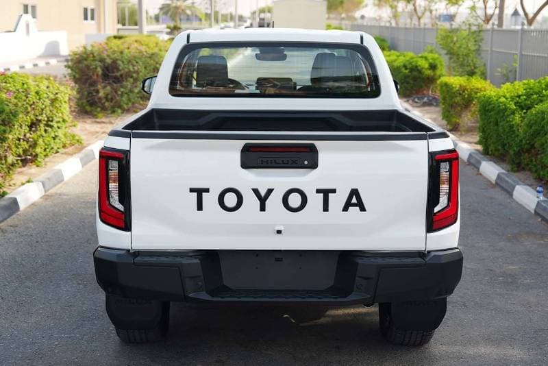2026 Toyota Hilux ADVENTURE thumbnail 6