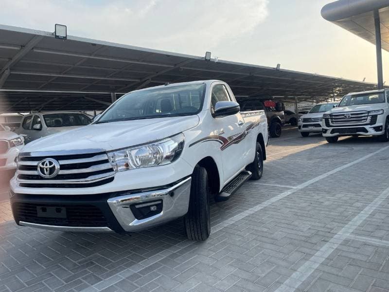 2026 Toyota Hilux STANDARD thumbnail 2