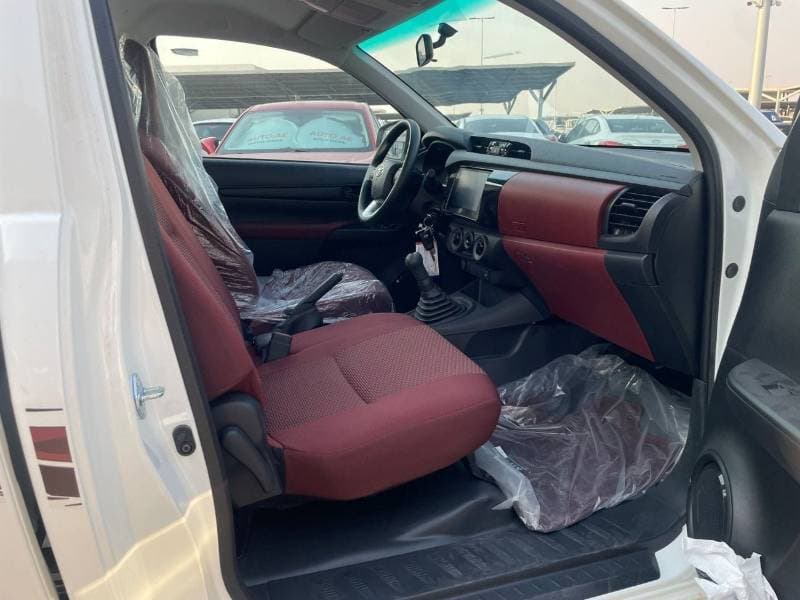 2026 Toyota Hilux STANDARD thumbnail 5