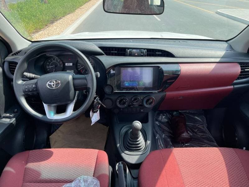 2026 Toyota Hilux STANDARD thumbnail 4
