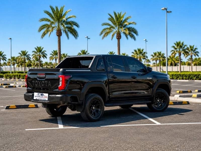 2020 Toyota Hilux GLX thumbnail 4