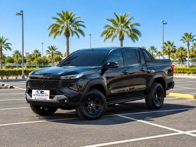 2020 Toyota Hilux GLX thumbnail 2