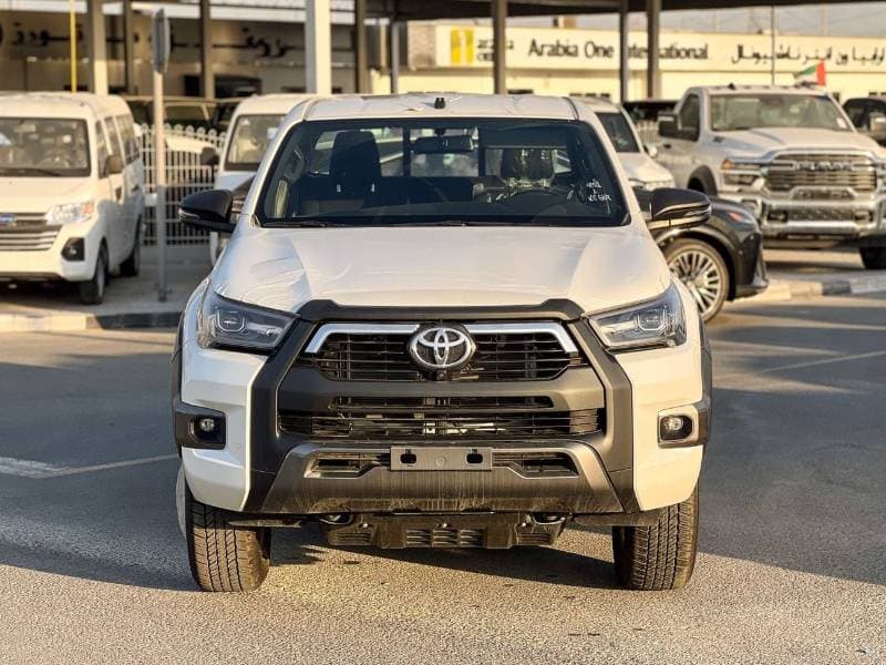 2026 Toyota Hilux ADVENTURE thumbnail 2