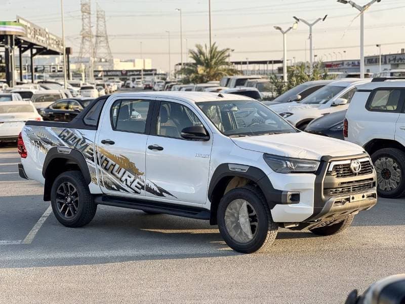 2026 Toyota Hilux ADVENTURE thumbnail 3