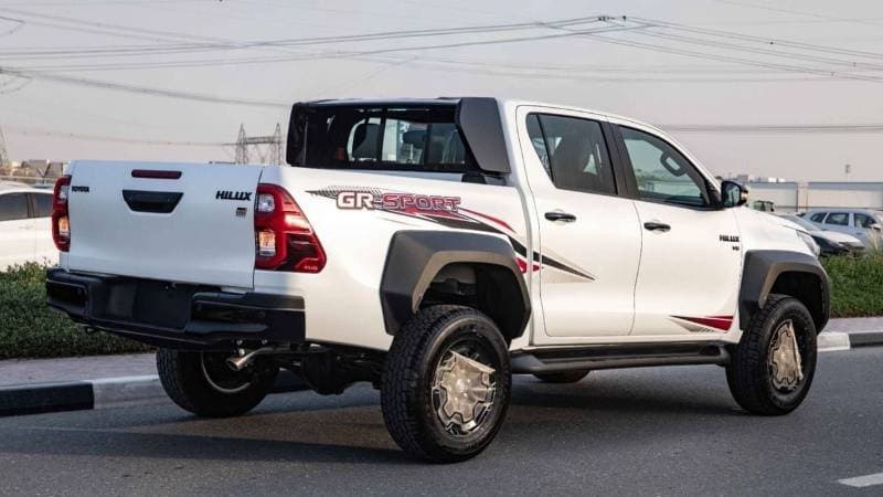2026 Toyota Hilux GR SPORT thumbnail 7