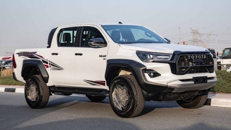 2026 Toyota Hilux GR SPORT thumbnail 3