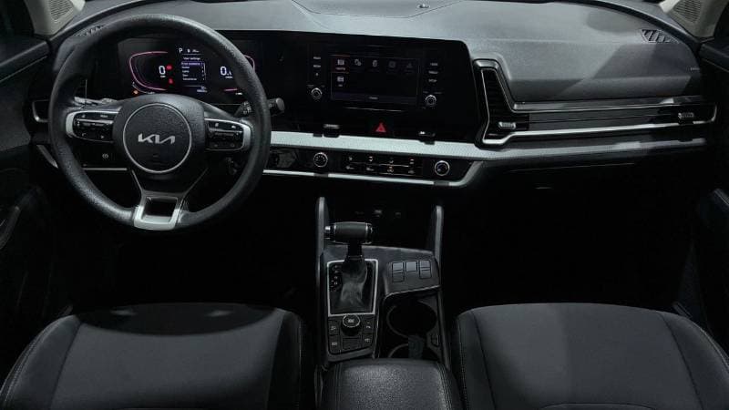2025 Kia Sportage LX thumbnail 7
