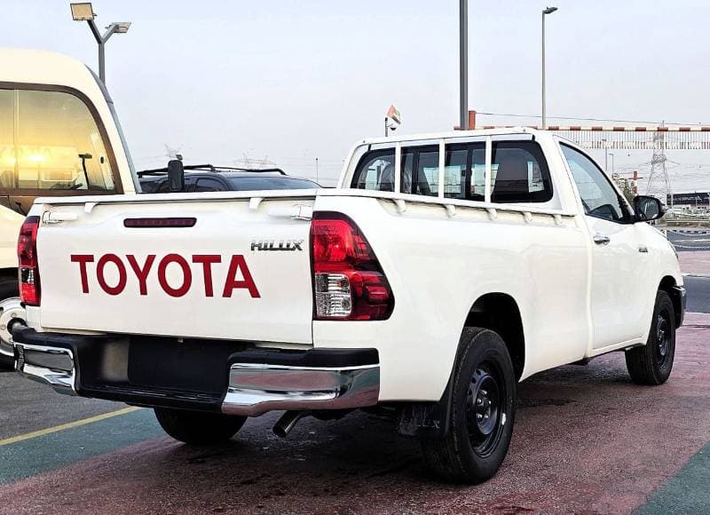 2026 Toyota Hilux thumbnail 7