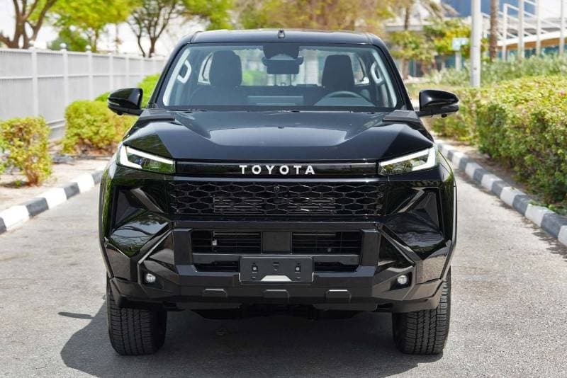 2026 Toyota Hilux ADVENTURE thumbnail 2