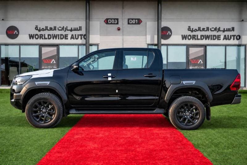 2026 Toyota Hilux SGLX thumbnail 5