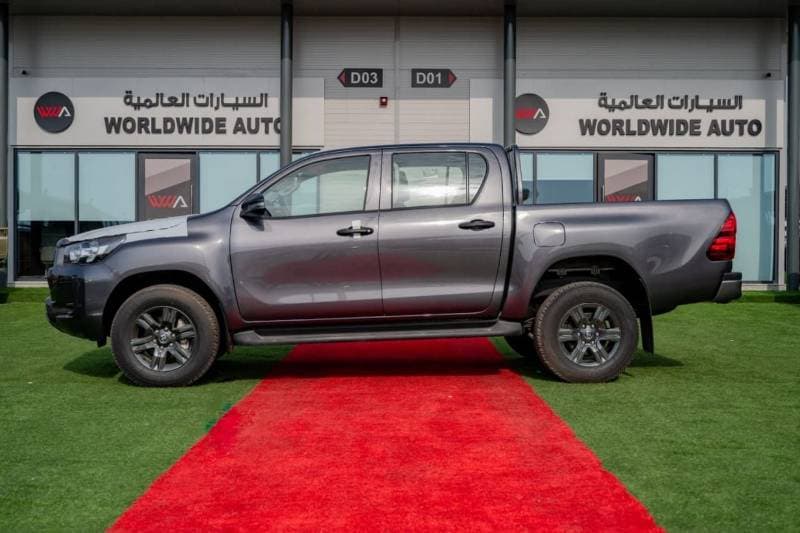 2025 Toyota Hilux GL thumbnail 7