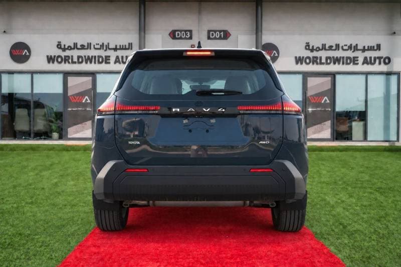 2026 Toyota RAV4 XLE thumbnail 8