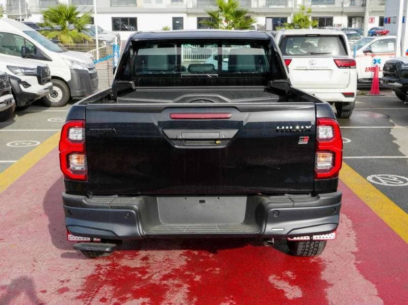2026 Toyota Hilux GR SPORT thumbnail 5