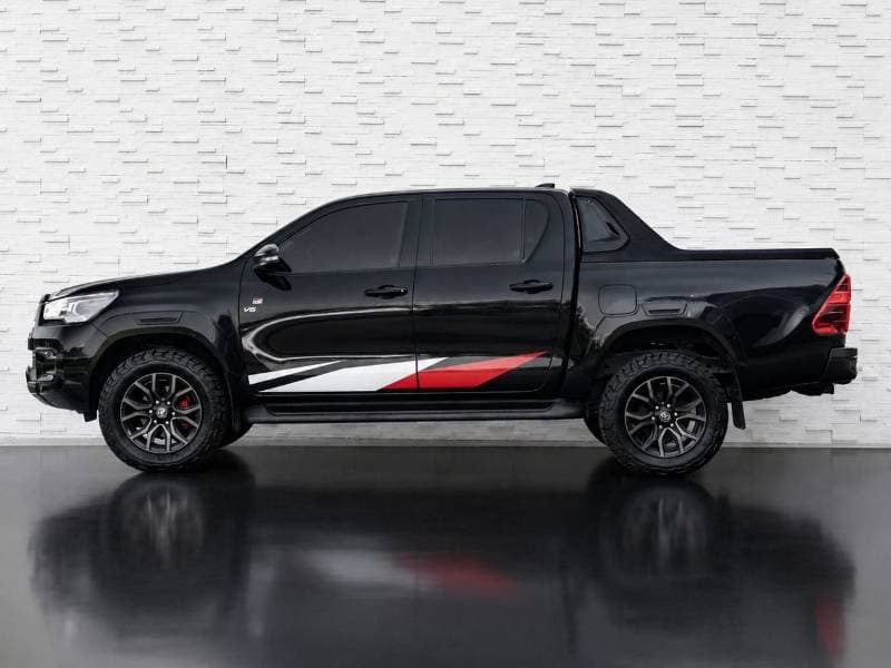 2022 Toyota Hilux GR SPORT thumbnail 8