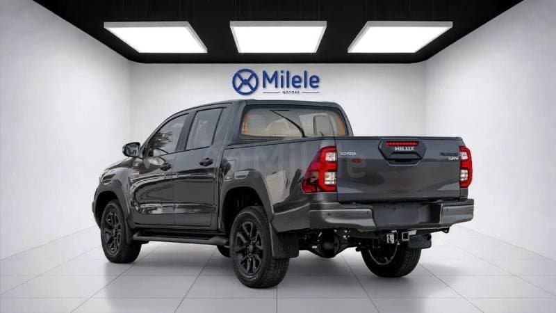 2026 Toyota Hilux ADVENTURE thumbnail 6
