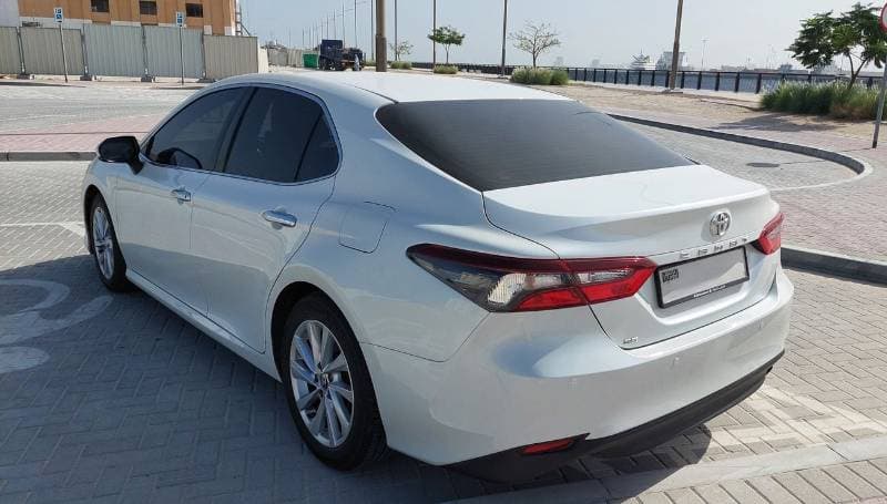 2023 Toyota Camry SE thumbnail 5