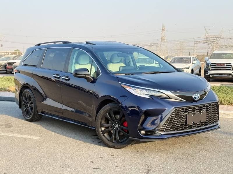 2023 Toyota Sienna XLE