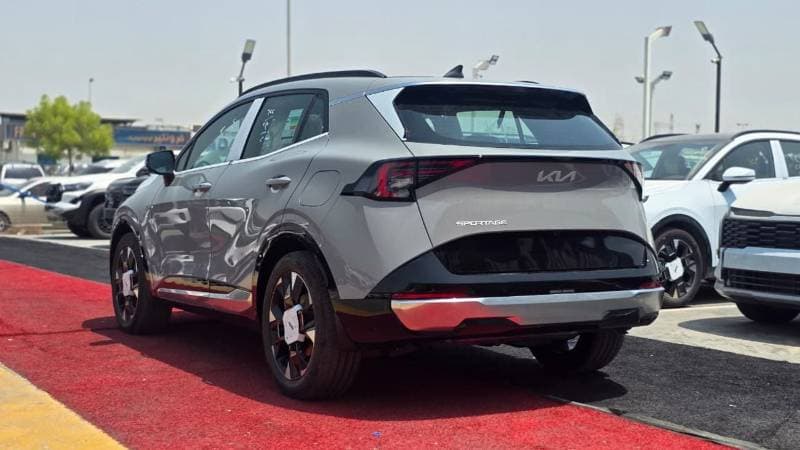 2026 Kia Sportage STANDARD thumbnail 2