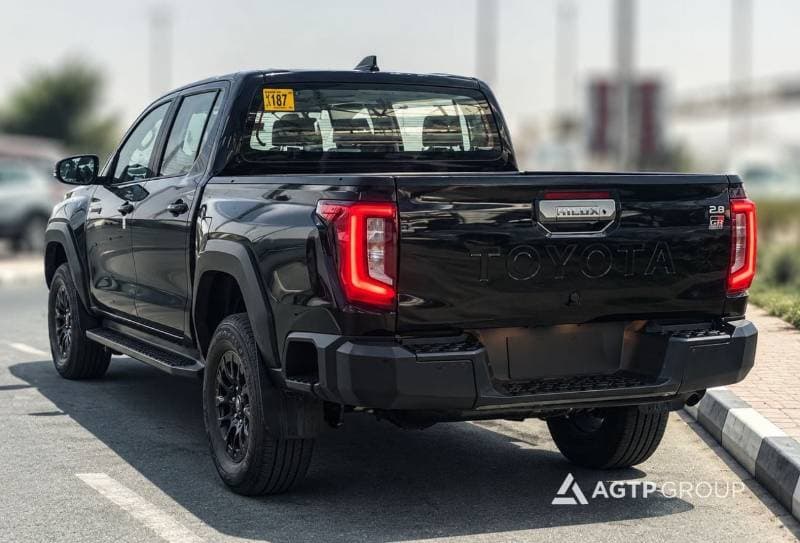 2026 Toyota Hilux DX thumbnail 3