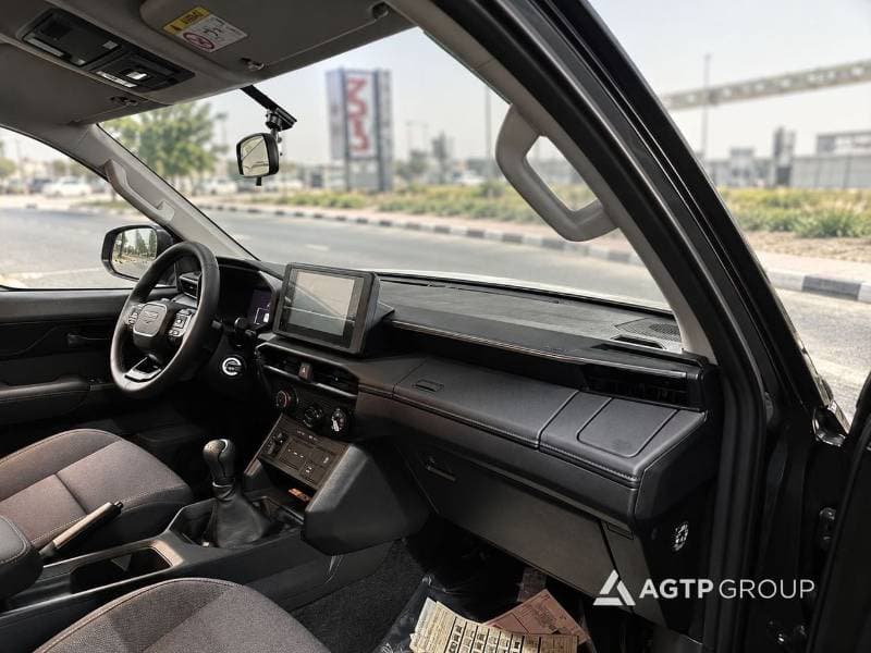 2026 Toyota Hilux DX thumbnail 8