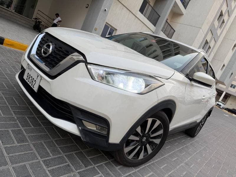 2018 Nissan Kicks SV thumbnail 4