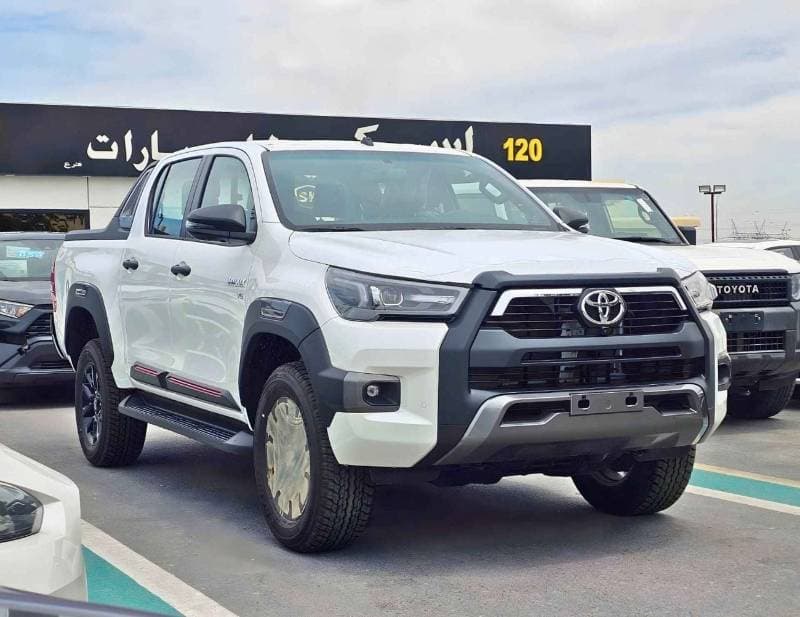 2026 Toyota Hilux ADVENTURE thumbnail 3