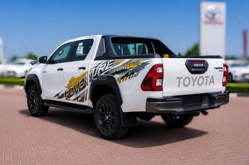 2026 Toyota Hilux ADVENTURE thumbnail 5