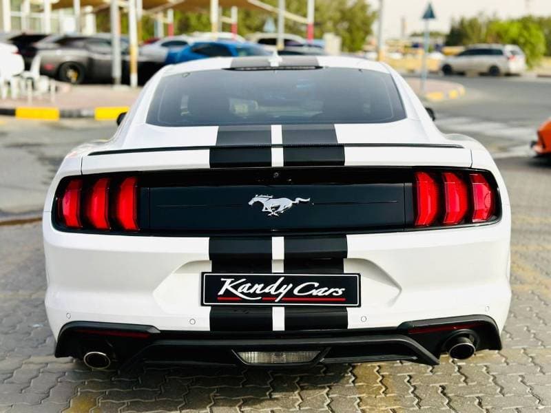2022 Ford Mustang thumbnail 6