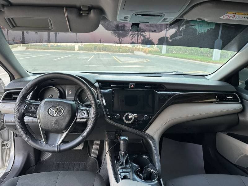 2019 Toyota Camry LE thumbnail 5