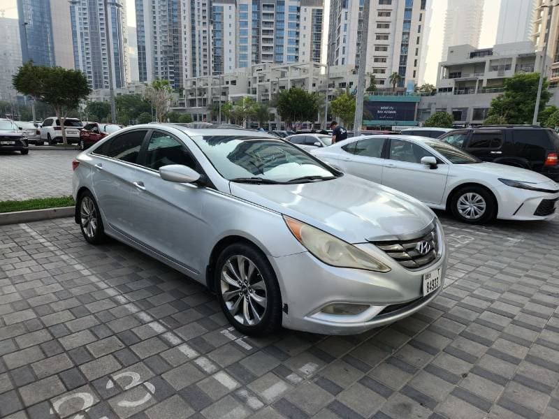 2011 Hyundai Sonata GL thumbnail 3
