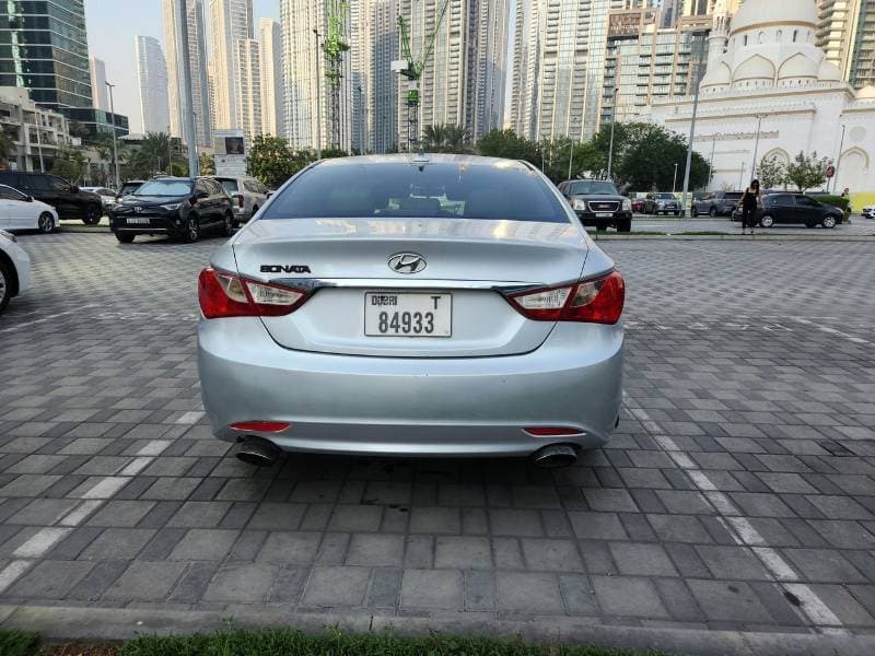 2011 Hyundai Sonata GL thumbnail 6