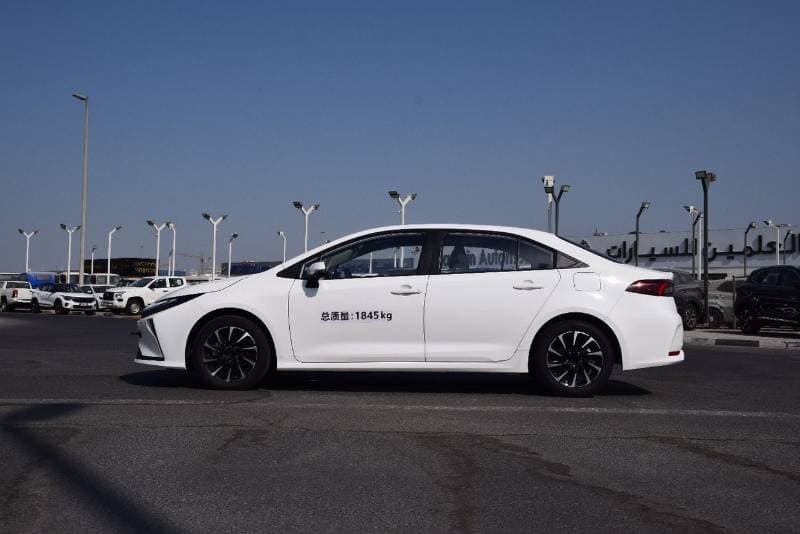 2026 Toyota Corolla XLI HEV thumbnail 7