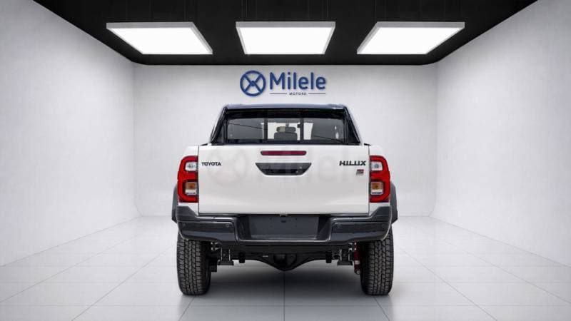 2026 Toyota Hilux GR SPORT thumbnail 8