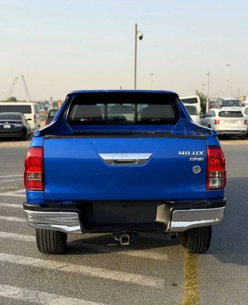 2018 Toyota Hilux TRD thumbnail 6