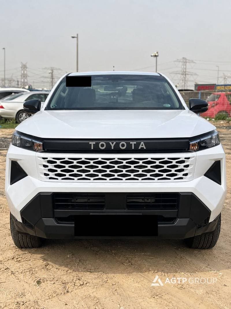 2026 Toyota Hilux DX thumbnail 2