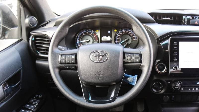 2026 Toyota Hilux ADVENTURE thumbnail 7