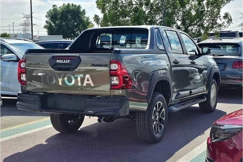 2024 Toyota Hilux ADVENTURE thumbnail 7