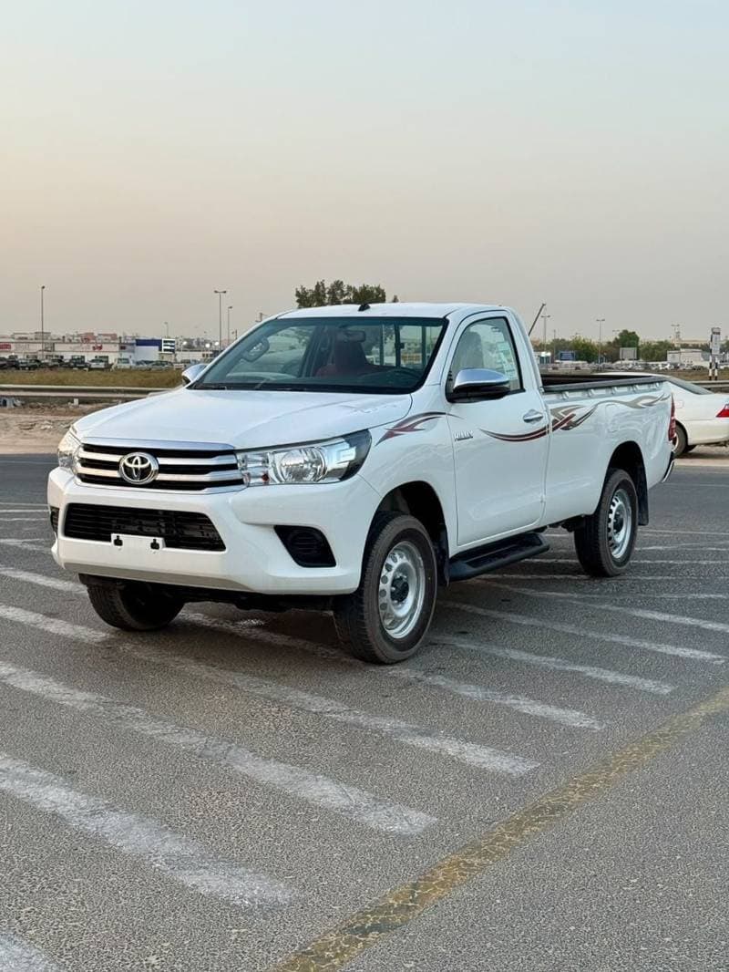 2026 Toyota Hilux GLX thumbnail 3