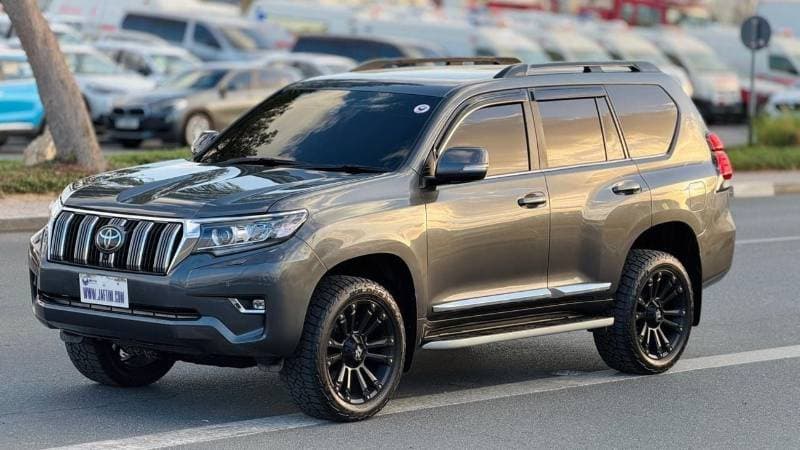 2022 Toyota Prado ADVENTURE thumbnail 4
