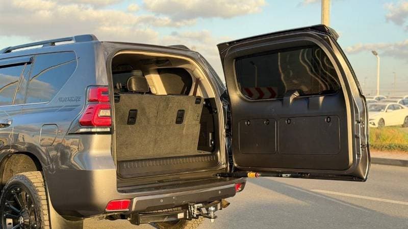 2022 Toyota Prado ADVENTURE thumbnail 7